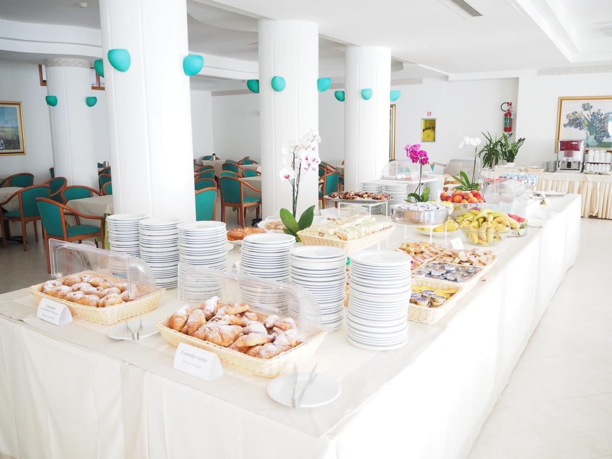 Oasiclub Hotel 비에스테 외부 사진